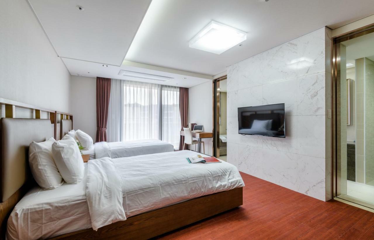 Seaside Arden Hotel Szogüpho Kültér fotó
