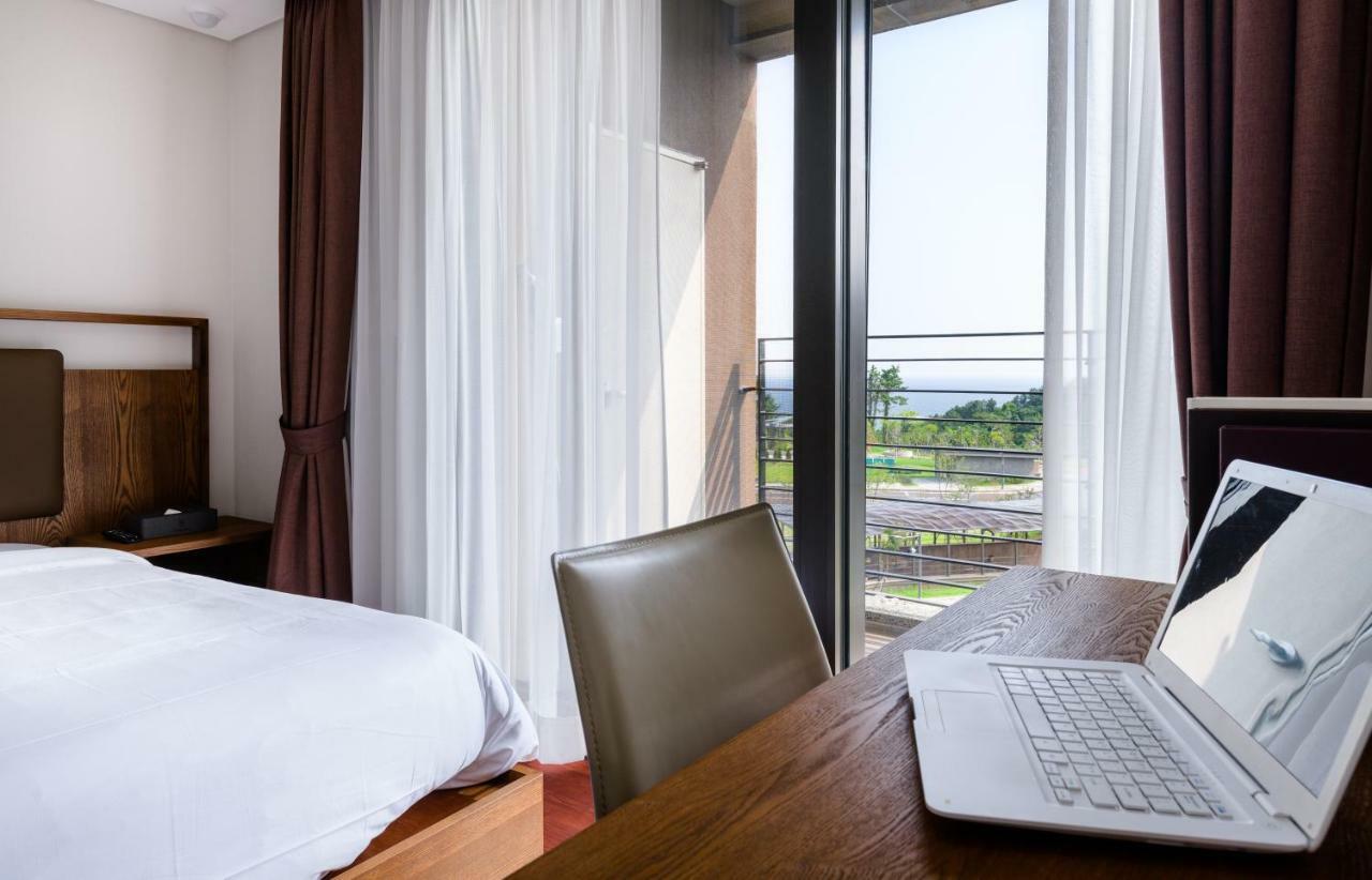 Seaside Arden Hotel Szogüpho Kültér fotó