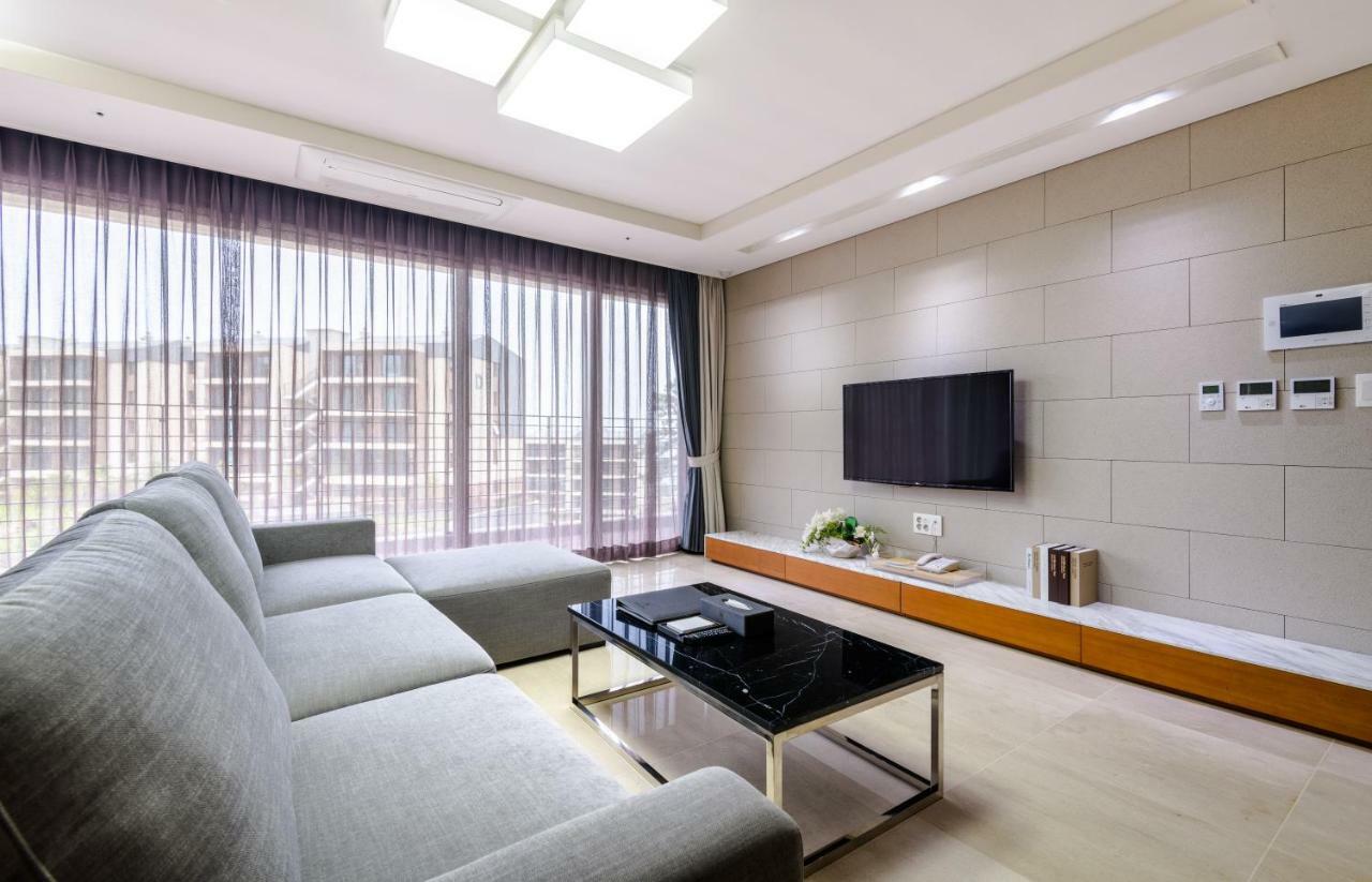 Seaside Arden Hotel Szogüpho Kültér fotó