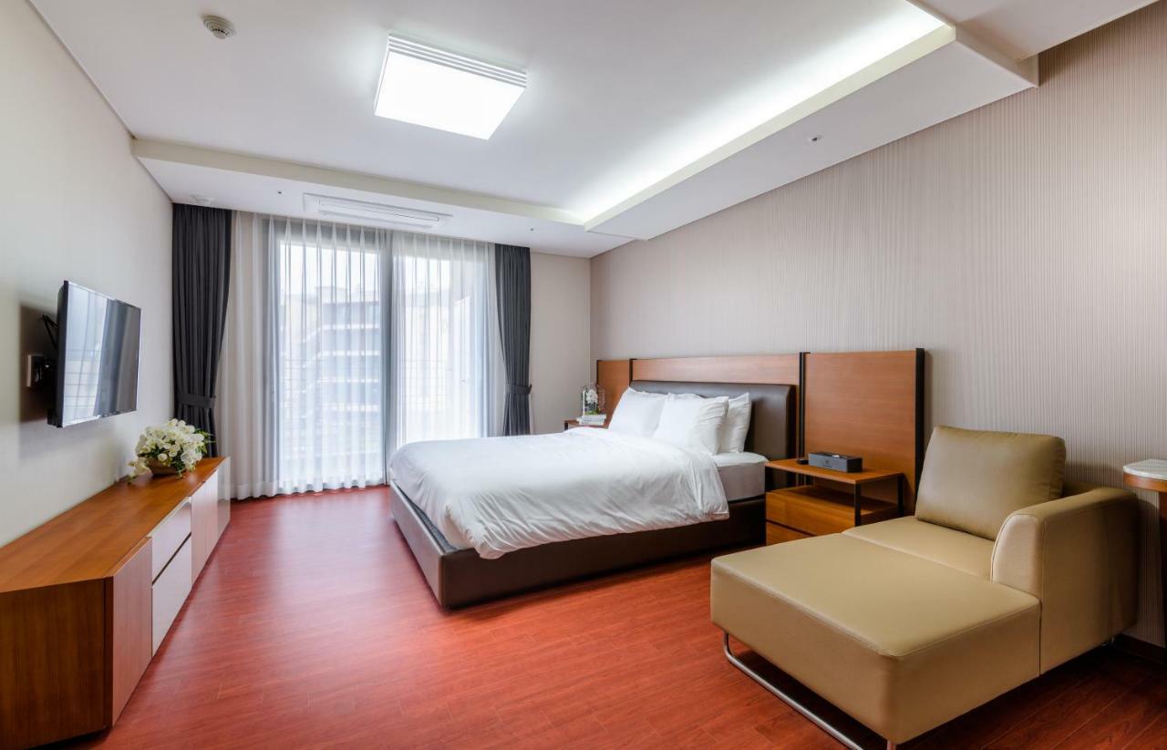 Seaside Arden Hotel Szogüpho Kültér fotó