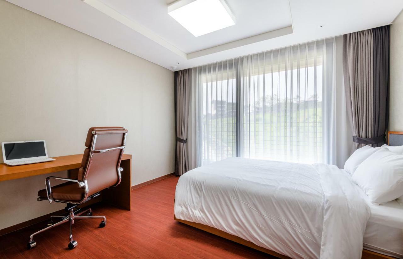 Seaside Arden Hotel Szogüpho Kültér fotó