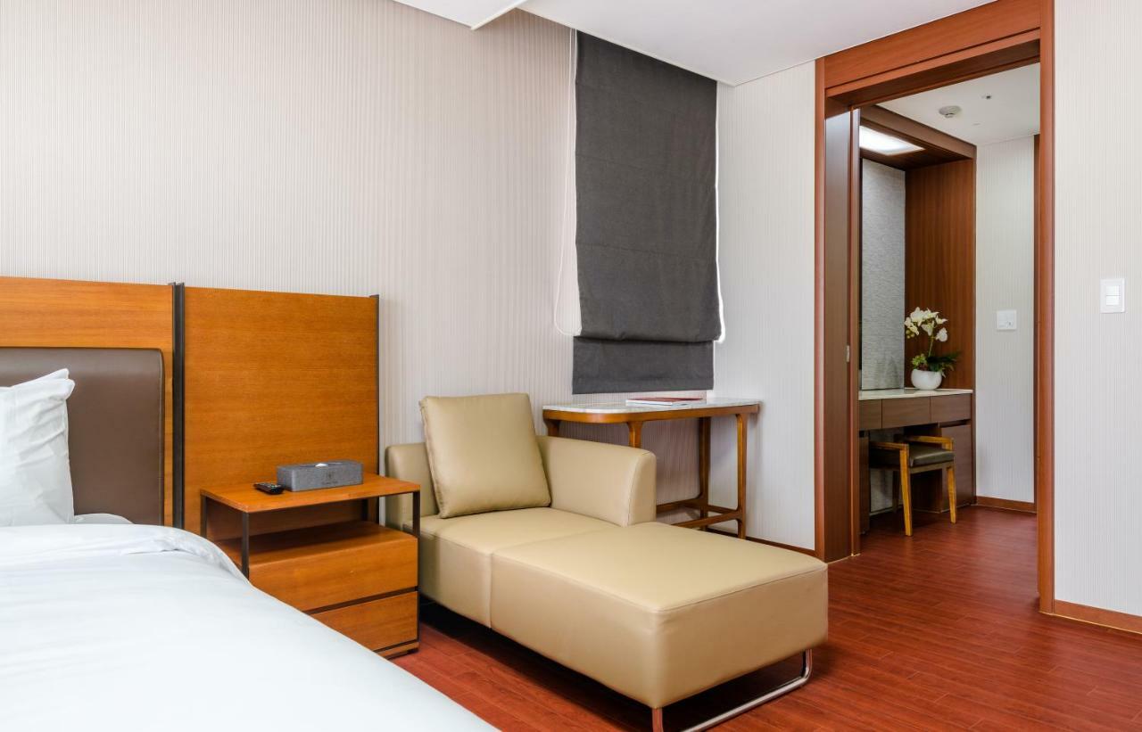 Seaside Arden Hotel Szogüpho Kültér fotó